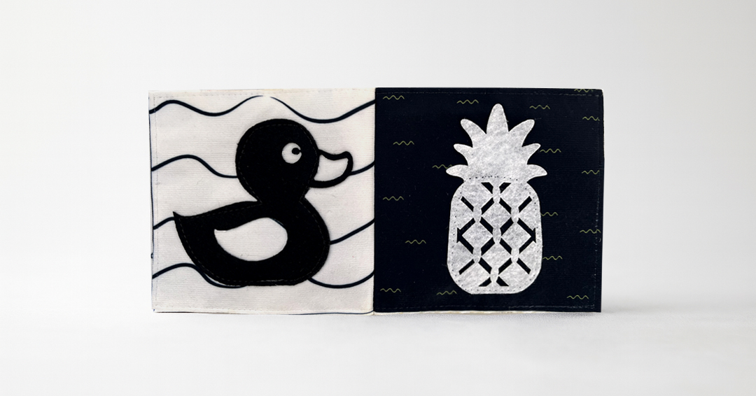 The fabric book “Look Look”